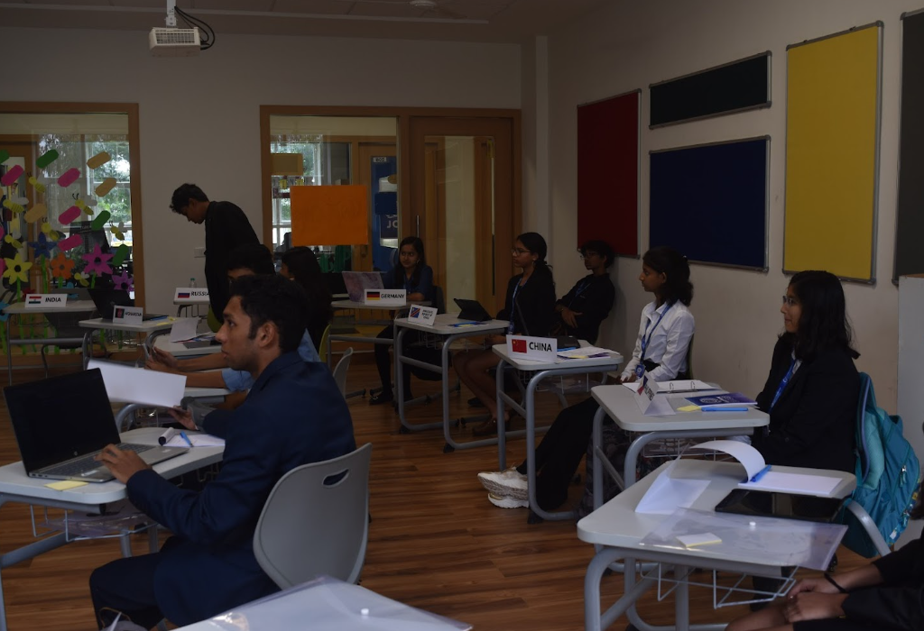 Delegates in session at KKBMUN India
